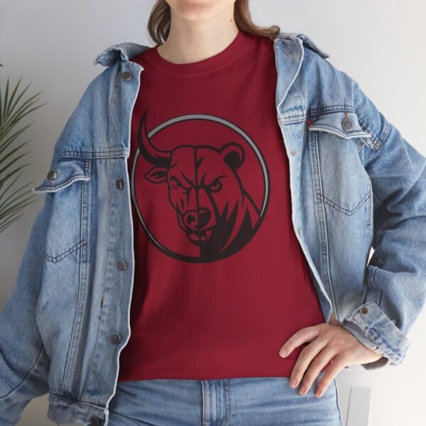 "Wall Street Bull & Bear" | Minimalist Trader T-Shirt Trading T-Shirt - Image 70